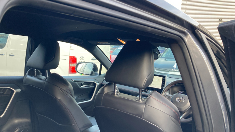 Toyota RAV4 2.5 PHEV Dynamic 5dr CVT Estate